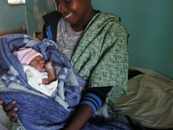 AFADU-Photo-mother and baby